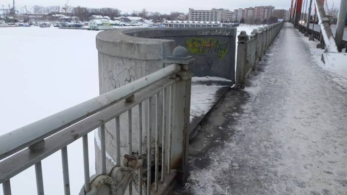 Кузнечевский мост разрушается